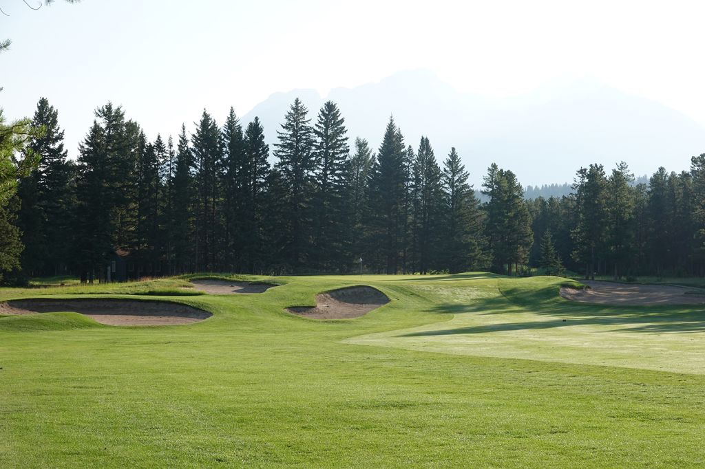 6th Hole at Fairmont Banff Springs Golf Course (373 Yard Par 4)